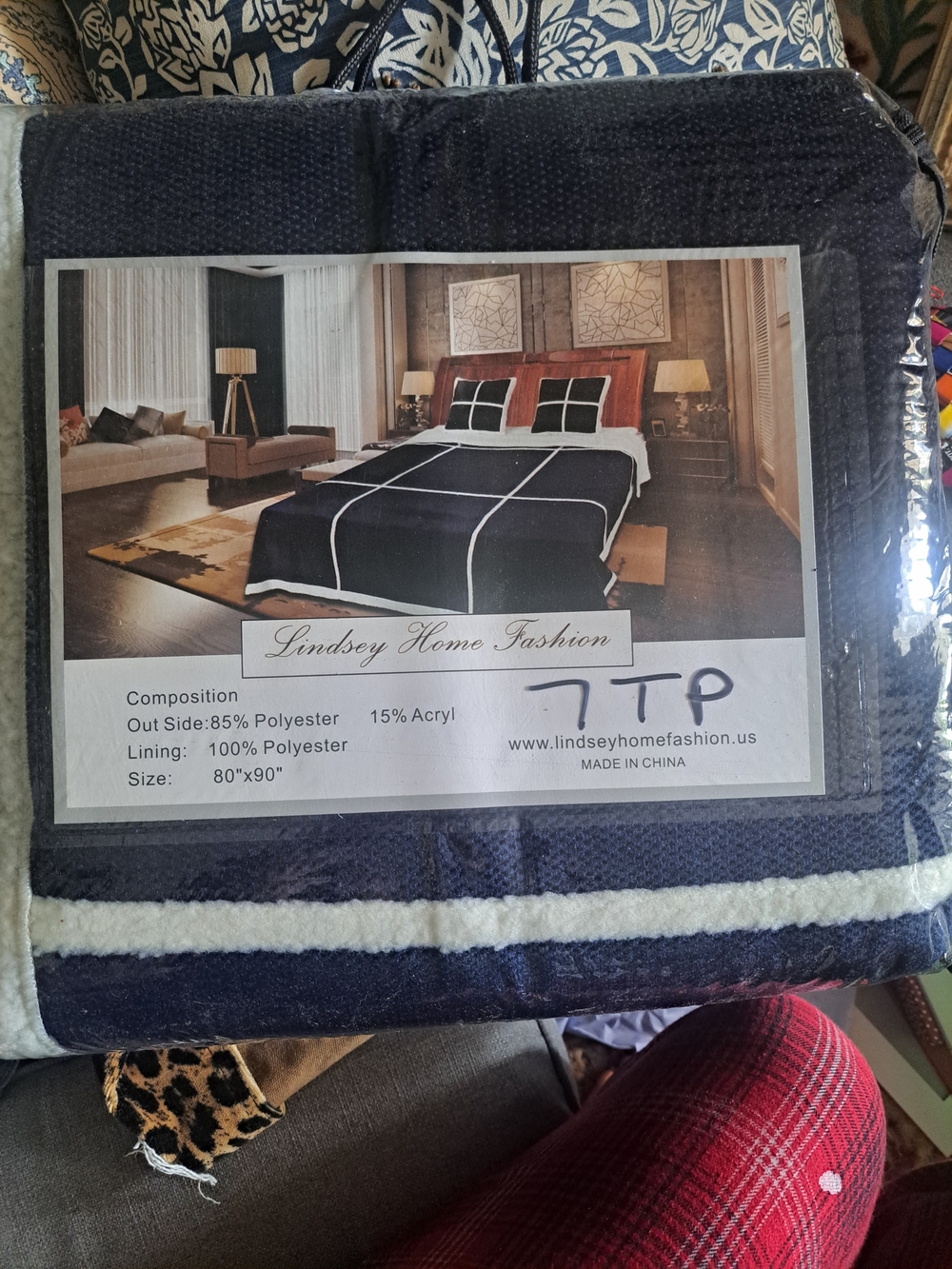 Navy and White Reversible Throw Blanket 80x90